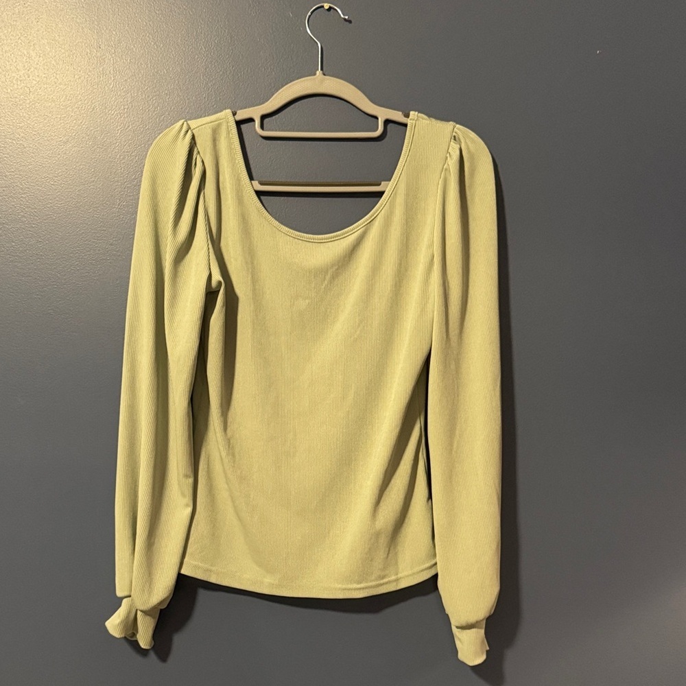 Elegant Cream Women's Top - Picture 2 of 2